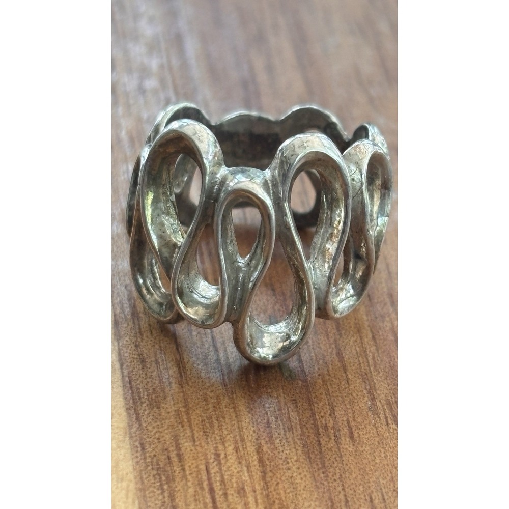 Sterling Silver Hammered Swirl Wave Ring 7.8 Grams Size 6.5